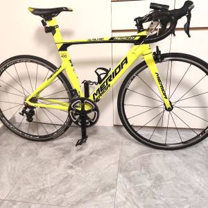 Merida 公路車 | 鋁架碳叉 | SHIMANO 105 22速變速套件 | 倒裝油壓圈刹 | Fulcrum ...