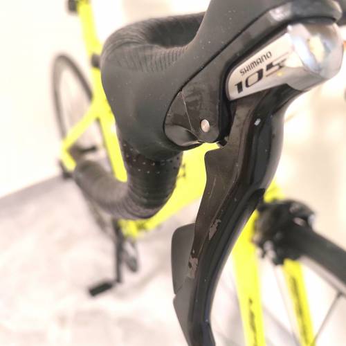 Merida 公路車 | 鋁架碳叉 | SHIMANO 105 22速變速套件 | 倒裝油壓圈刹 | Fulcrum ...