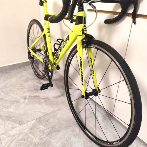 Merida 公路車 | 鋁架碳叉 | SHIMANO 105 22速變速套件 | 倒裝油壓圈刹 | Fulcrum ...