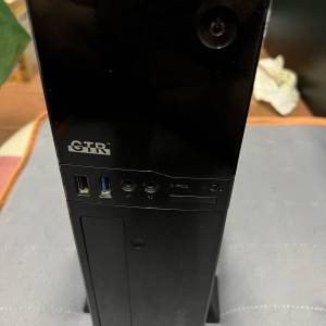 細電腦主機一部配置睇內容有獨立顯卡