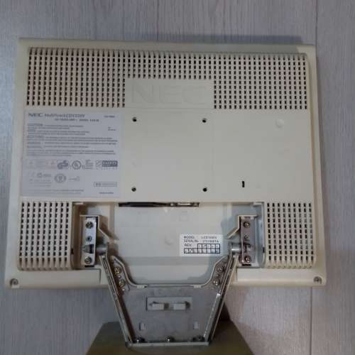 NEC 米色15吋mon