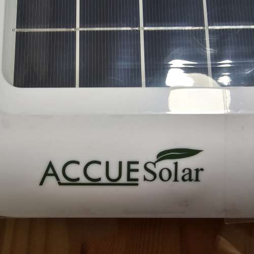 * Accue * 太陽能 * Wifi * 時鐘 *