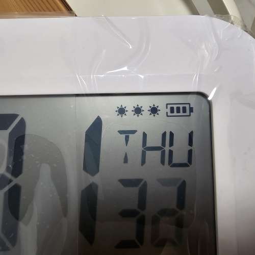 * Accue * 太陽能 * Wifi * 時鐘 *