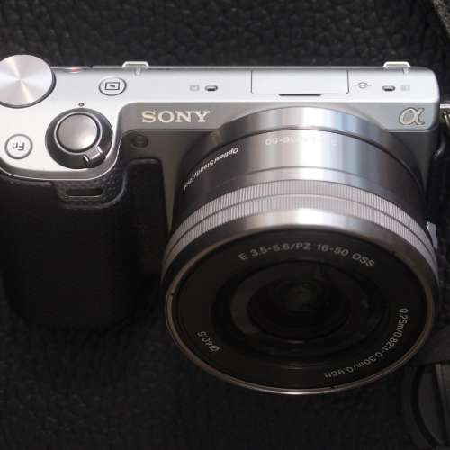 Sony NEX 5T (銀灰色 )+ AF16-50mm PZ OSS 鏡