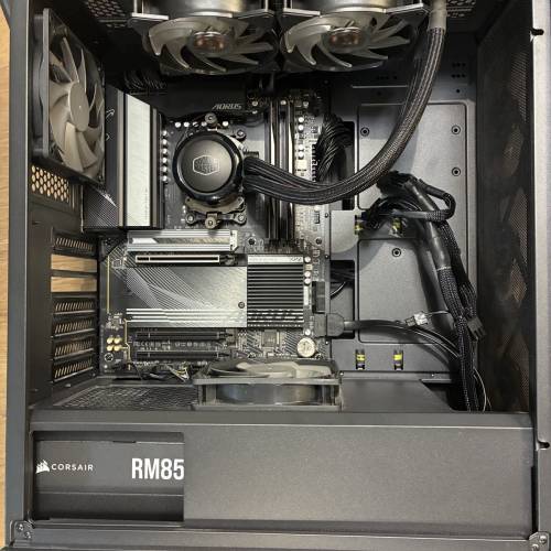 Amd 7600x+32gb ddr5+1tb 980pro+850w