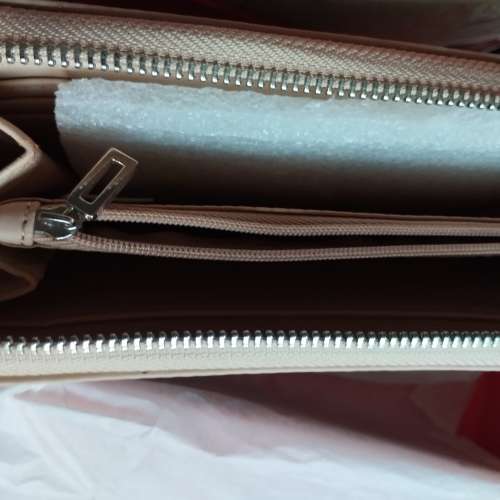 Guess品牌 purse 女裝銀包