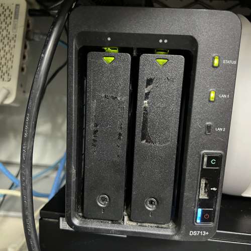 Synology DS713+ 連 4TB x 2