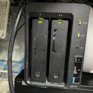 Synology DS713+ 連 4TB x 2