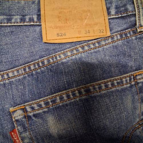 Levis 524牛仔衭