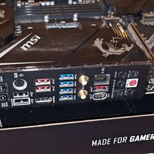 MSI X570S Edge Max WiFi AMD AM4 DDR4 ATX + windows 11 home