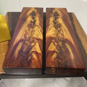 老撾大紅酸枝同料對開鎮尺