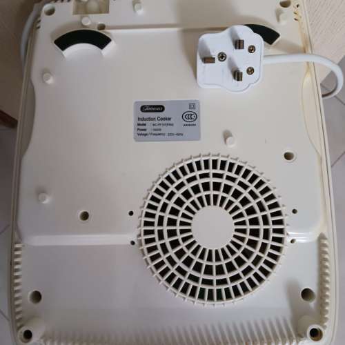 Famous 座檯式單頭電磁爐 Induction Cooker MC-PF197