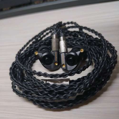 Acoustune HS1300SS