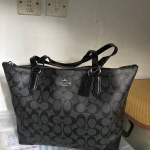 Coach Signature Tote