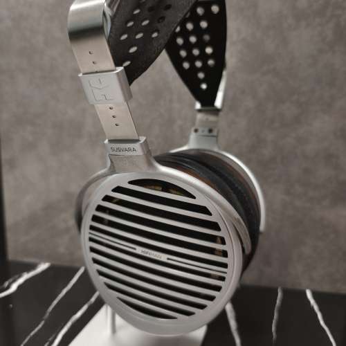 行貨Hifiman Susvara 連歸宿 M4 1.8M 升級線 及DEKOMI 升級耳罩