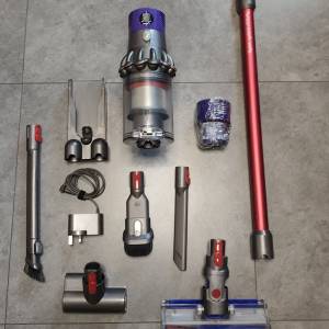 Dyson V10 無線吸塵機一套