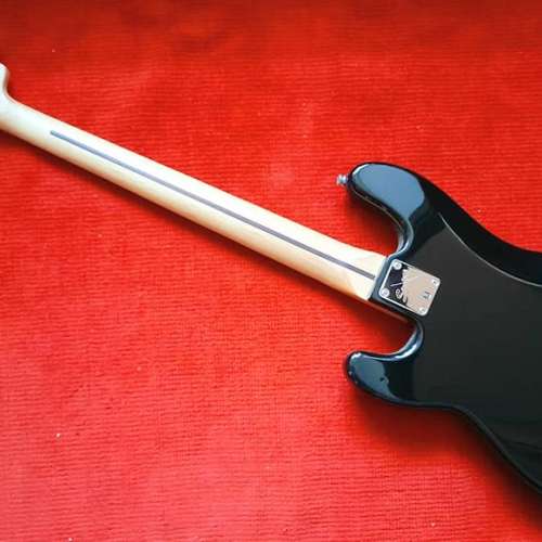 fender squier p bass