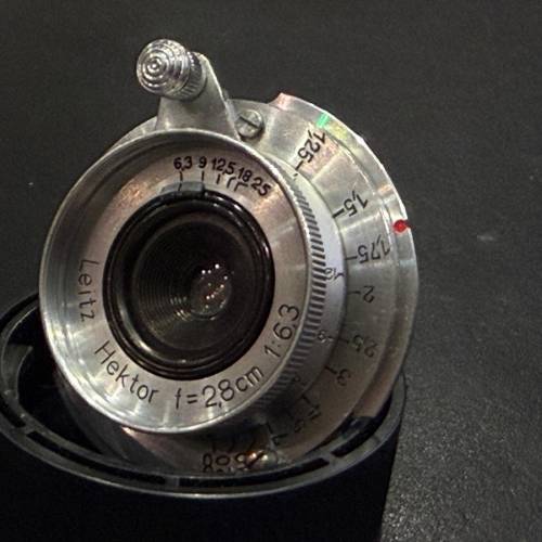 Leitz Hecktor 28mm F/5.6 LTM+ Leitz 28mm Viewfinder + SOOHN hood #274364
