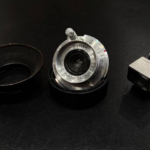 Leitz Hecktor 28mm F/5.6 LTM+ Leitz 28mm Viewfinder + SOOHN hood #274364