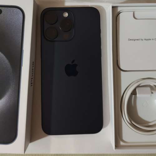 新淨香港行貨,藍色iphone 15 pro max 512gb openline 5G 雙卡雙待 dual sim worldwide
