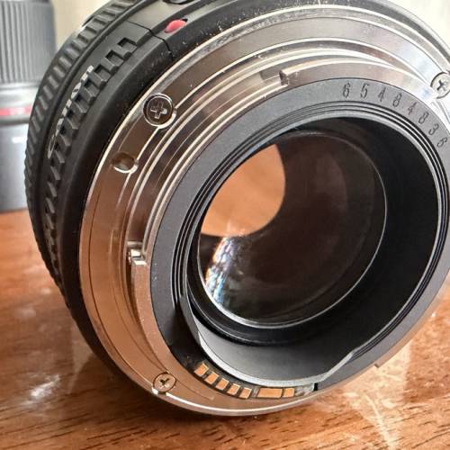 Canon EF 50mm f/ 1.4 USM