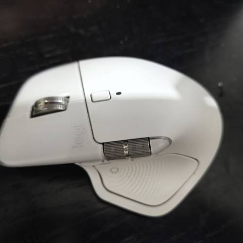 Logitech MX Master 4 白色無線滑鼠 mouse