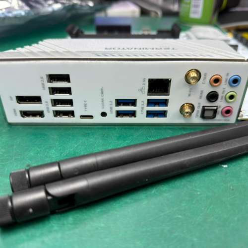 Maxsun Terminator B650M WIFI ICE 底板