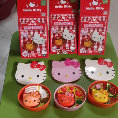 Hello Kitty 迷你飯盒套裝玩具$120