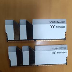 Thermaltake TOUGHRAM RGB 16GB (2x8GB) DDR4 3600MHz 白色