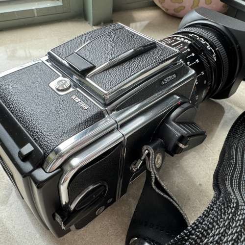 Hasselblad 501cm & CF 4/50 中幅菲林機