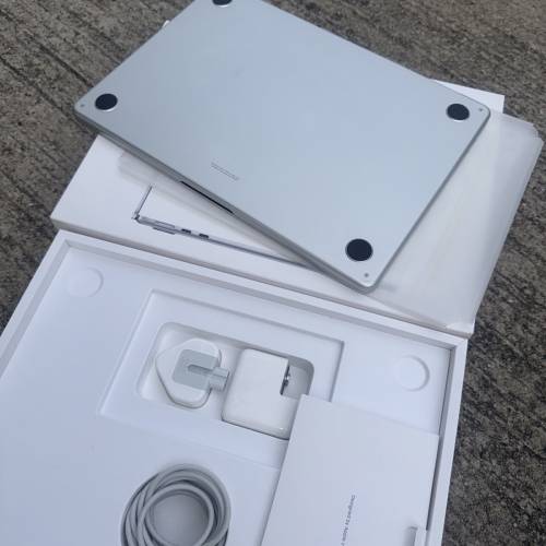 Apple MacBook Air M2 13吋