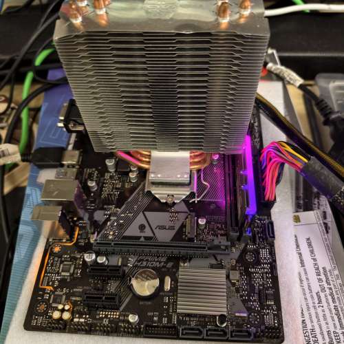 華碩H310m-e正常使用 支持8，9代處理器有m.2支持下，win11