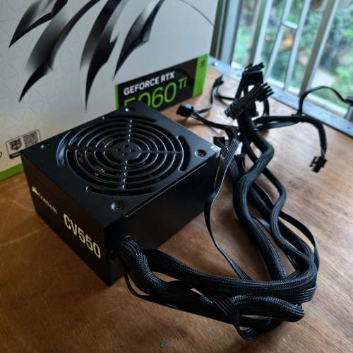 幾乎全新海盜船cv550瓦電源很少使用備用電源