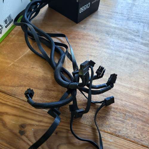 幾乎全新海盜船cv550瓦電源很少使用備用電源