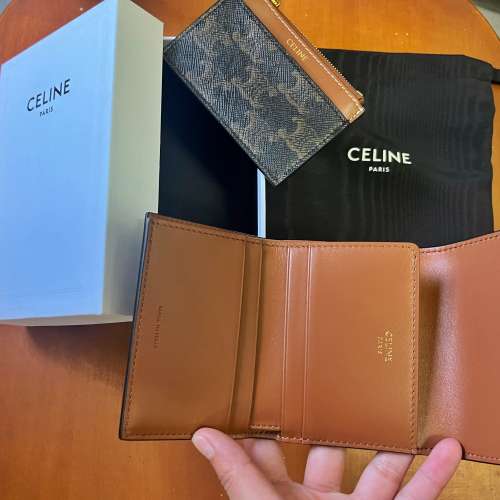 全新CELINE TRIOMPHE 標誌印花短款零錢包