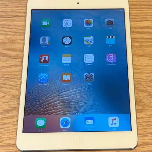 Apple iPad Mini 1 16GB WiFi Silver + Cellular (requires a SIM card)