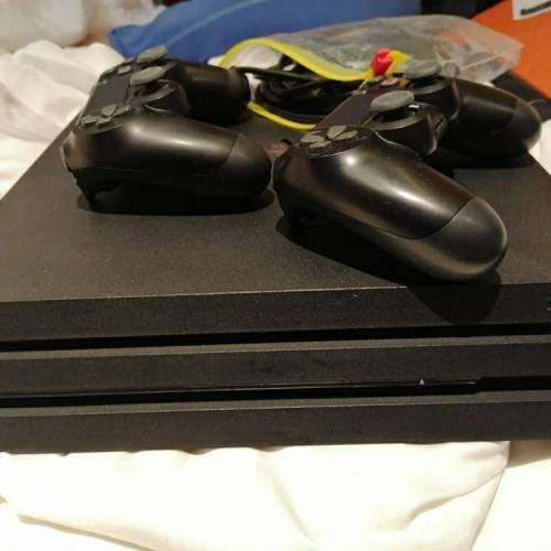 Ps4 pro  2TB