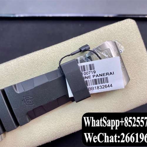 沛納海Panerai submersible PAM719 47MM 藍面