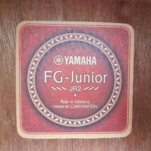 Yamaha JR2 3/4 小童大人都合用細身木結他 Mini Folk Guitar 無任何爆裂花崩極新,即...