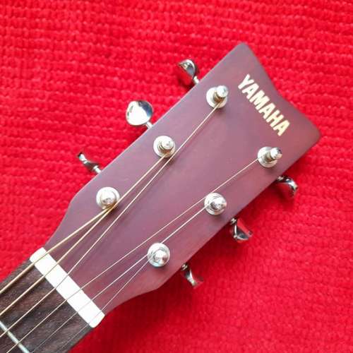 Yamaha JR2 3/4 小童大人都合用細身木結他 Mini Folk Guitar 無任何爆裂花崩極新,即...