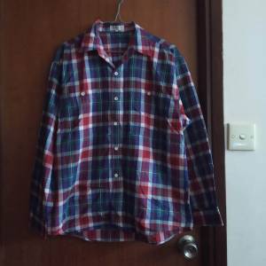 Sure Lai ~ Red-Blue Plaid Long-Sleeves Shirt &middot; 紅藍格仔印花長袖襯衫