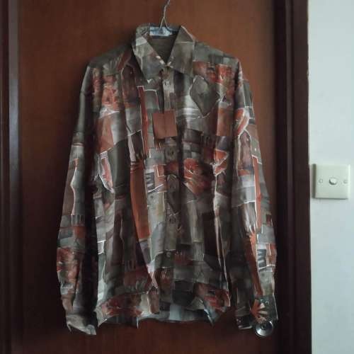 Lordy Ferri ~ 100% New Smart Casual Elegant Long-Sleeves Shirt &middot; 全新優雅印花...