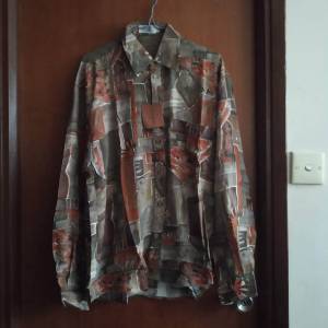 Lordy Ferri ~ 100% New Smart Casual Elegant Long-Sleeves Shirt &middot; 全新優雅印花...