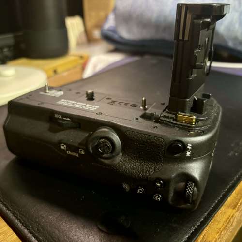 Canon battery Grip BG-R10 + Canon LP-E6 x 2