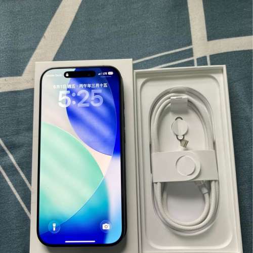 Apple iPhone 17 黑色 256G港行 $5700不議價