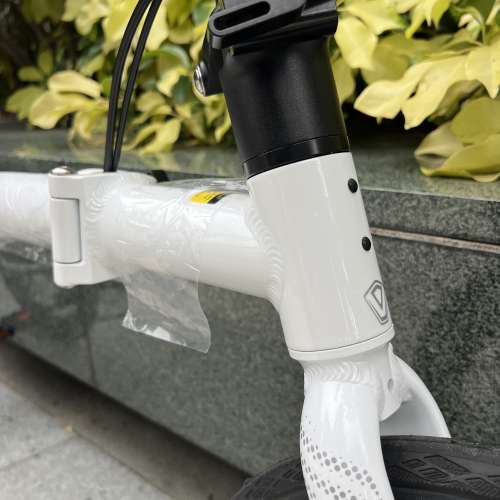 亮光白色 亮光鈦色 JAVA NEO 9速 桶軸碟剎 16吋 349 鋁合金折叠車 （三折叠小布 國...