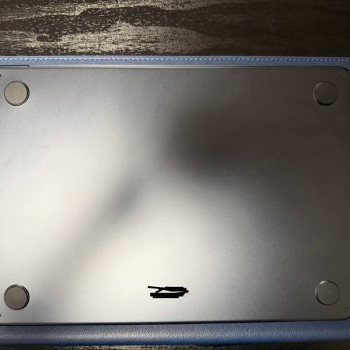MacBook Air 13-inch M5 10-core 24GB Ram Midnight 99%new