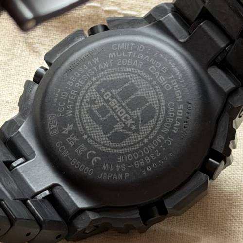 Casio G-Shock GCW-B5000UN-1  B5000系列 40週年碳纖維限量版
