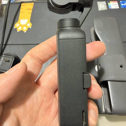 旅行必備 DJI Osmo Pocket 手持三軸穩定攝影機（連原裝無線底座 保護殼、Lightning ...
