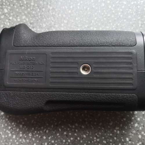 NIKON MB-D12直倒